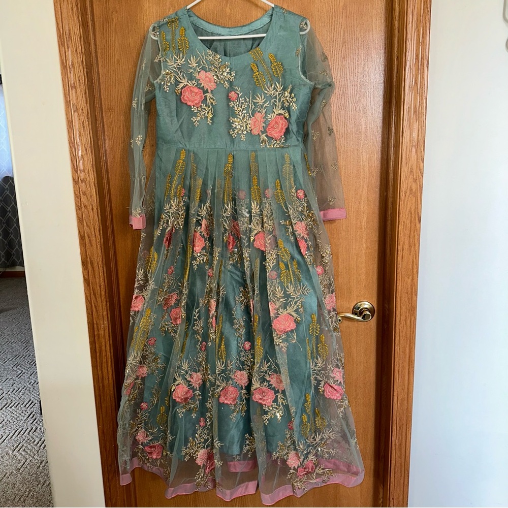 Pakistani Anarkali Dress - Picture 4 of 7